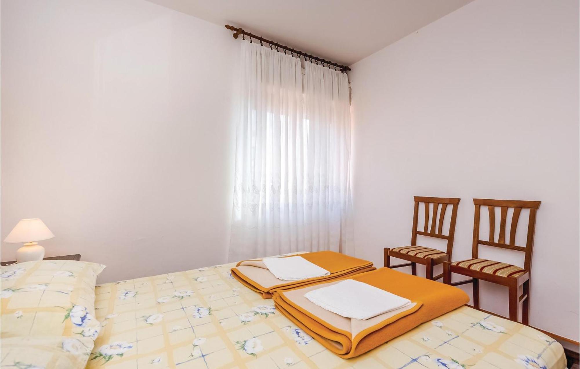 Stunning Apartment In Novi Vinodolski With Wifi Exterior foto