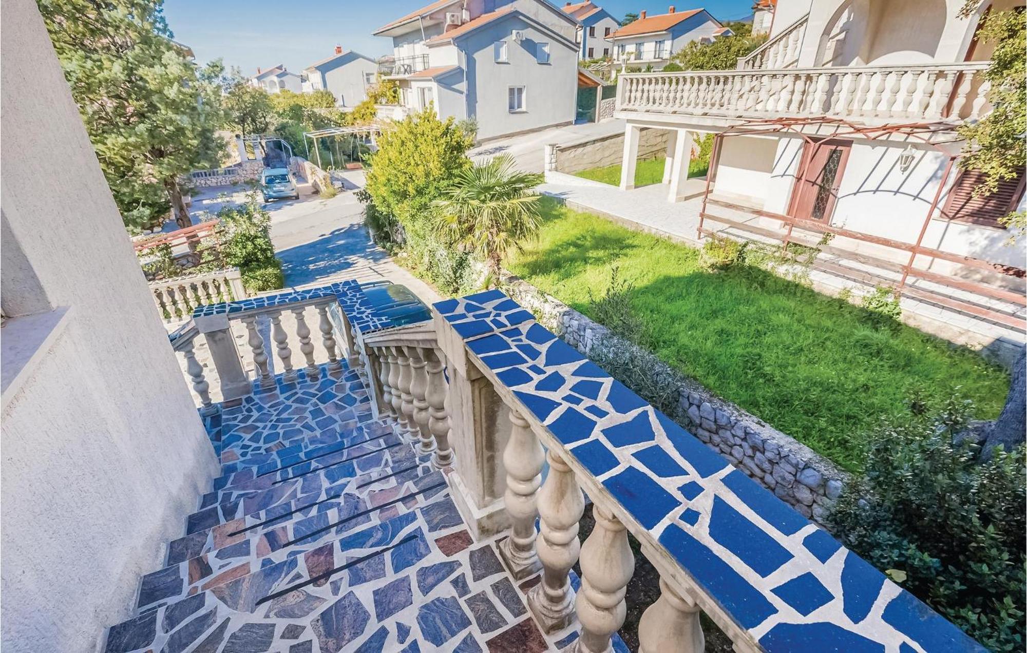 Stunning Apartment In Novi Vinodolski With Wifi Exterior foto