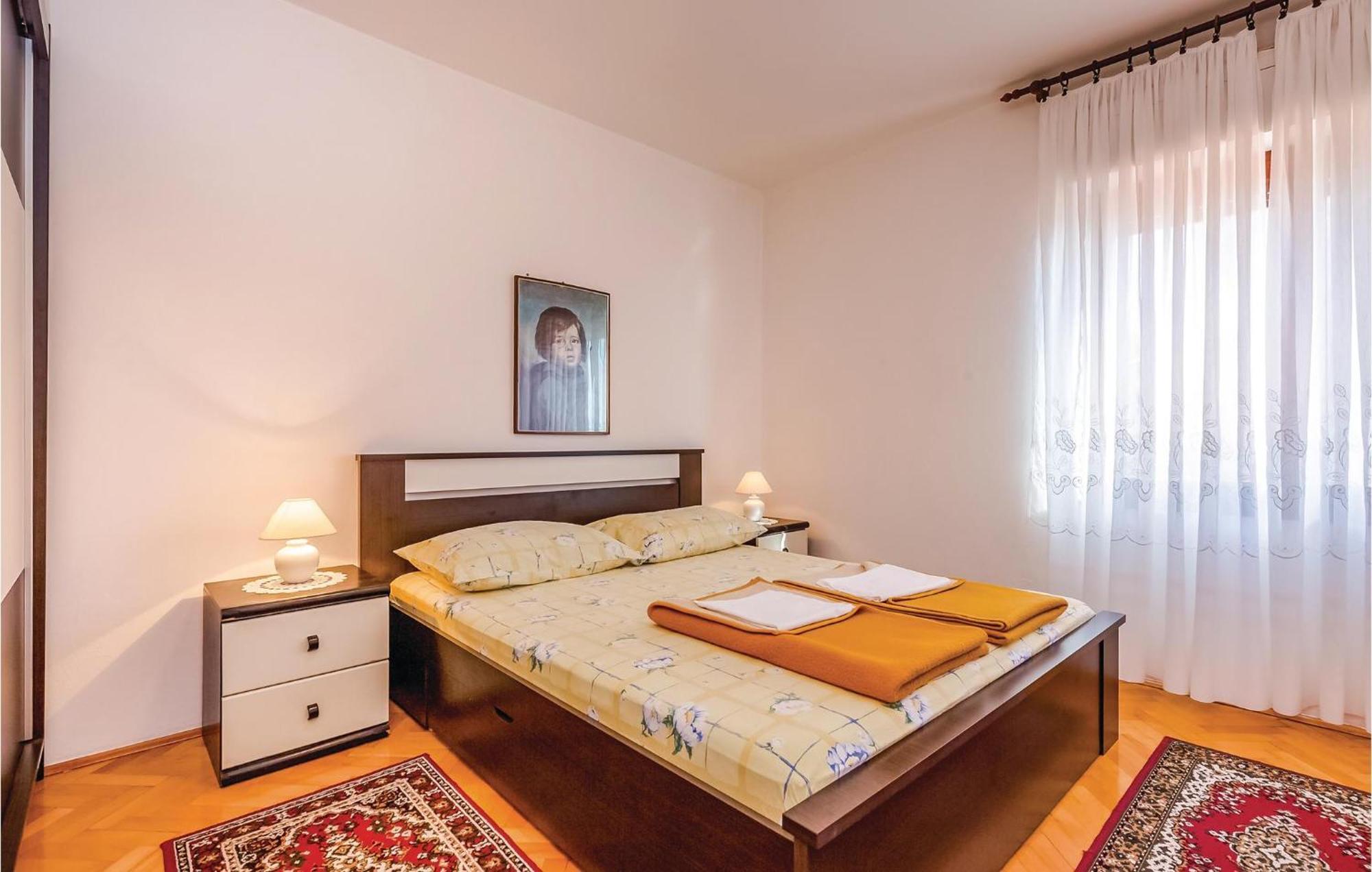 Stunning Apartment In Novi Vinodolski With Wifi Exterior foto